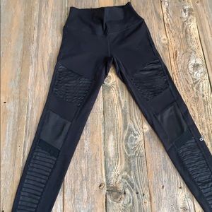 Alo Yoga Moto Legging